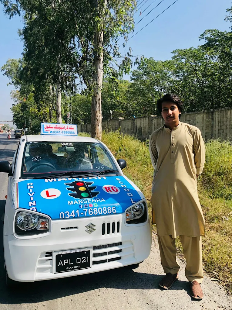 Automatic car driving lessons at Makkah Driving School